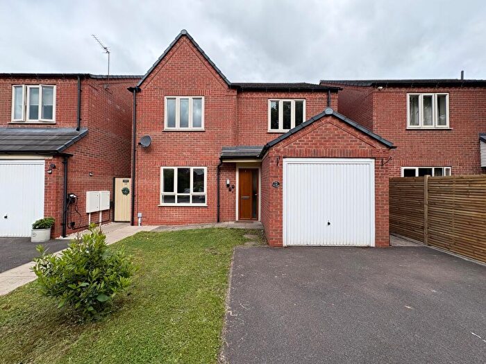 4 Bedroom Detached House To Rent In Pilot Drive, Hucknall, NG15