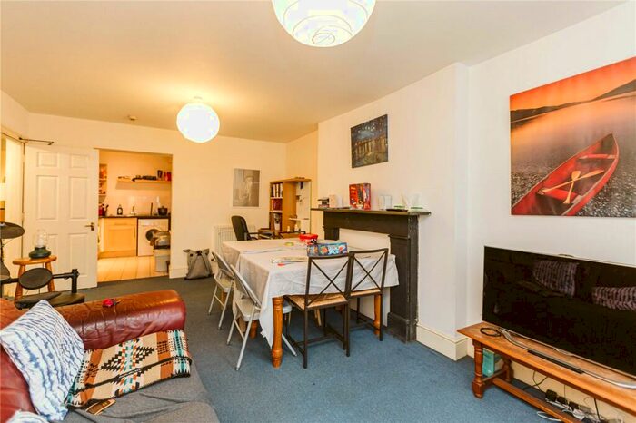 2 Bedroom Apartment To Rent In Clifton Park Road, Clifton, Bristol, BS8
