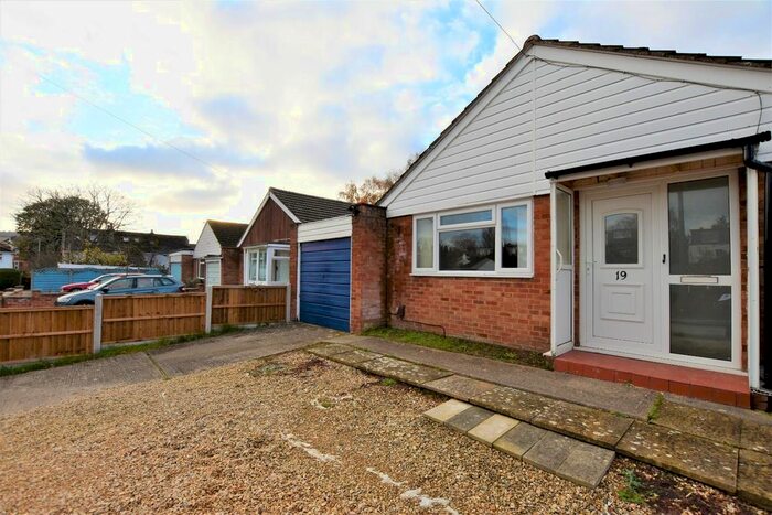 2 Bedroom Detached Bungalow To Rent In Coltham Road, Cheltenham, GL52