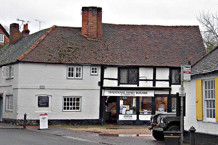 1 Bedroom Flat To Rent In Tudor House, High Street, High Wycombe, HP14