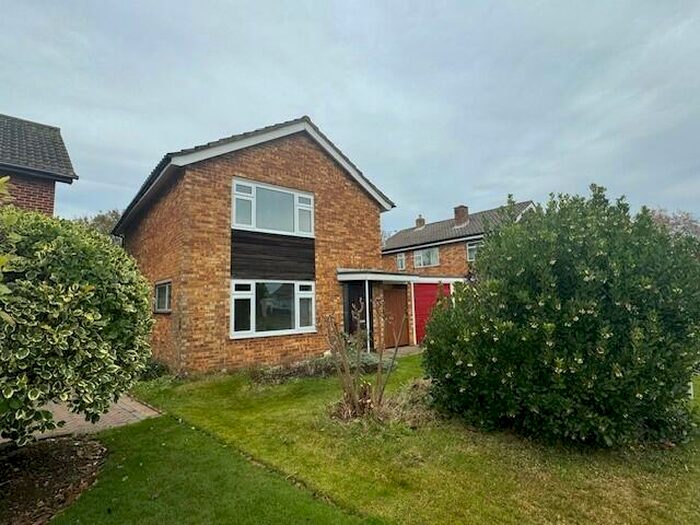 3 Bedroom Detached House To Rent In South Lodge, Fareham, PO15