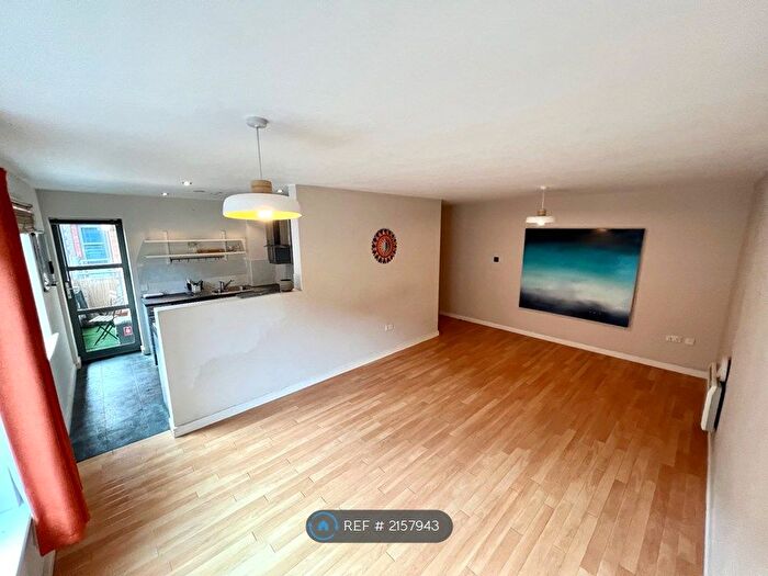 1 Bedroom Flat To Rent In Naples Street, Manchester, M4