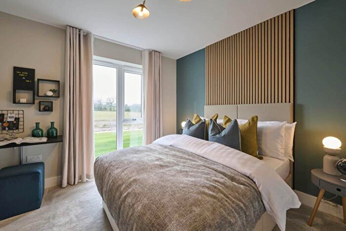 4 Bedroom Detached House For Sale In New Road Uttoxeter, ST14