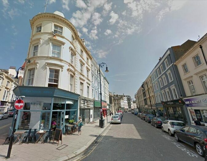 2 Bedroom Flat To Rent In Claremont, St Leonards On Sea, East Sussex, TN34