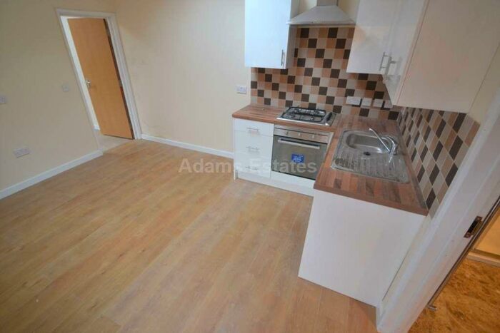 1 Bedroom Flat To Rent In London Road, Reading, Berkshire, RG1