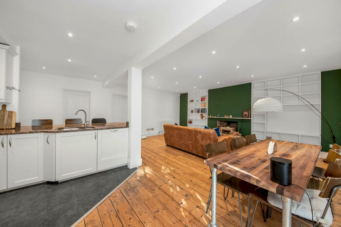 2 Bedroom Flat To Rent In Lee Terrace, SE3