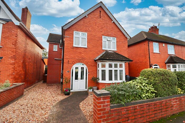 3 Bedroom Detached House For Sale In Manor Road, Lincoln, LN2