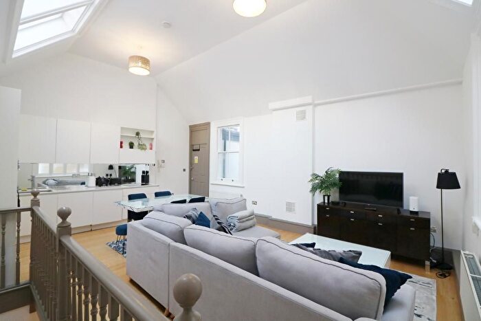 2 Bedroom Flat To Rent In Highwood House Ogle Street, Fitzrovia, London, W1W