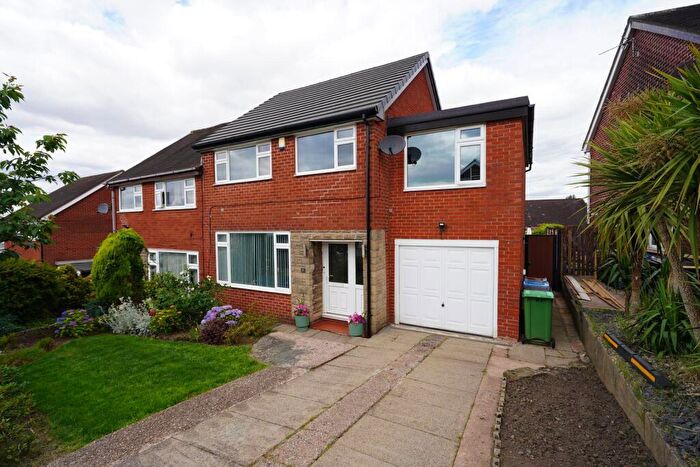 4 Bedroom Semi-Detached House For Sale In The Rise, Springhead, Oldham, OL4