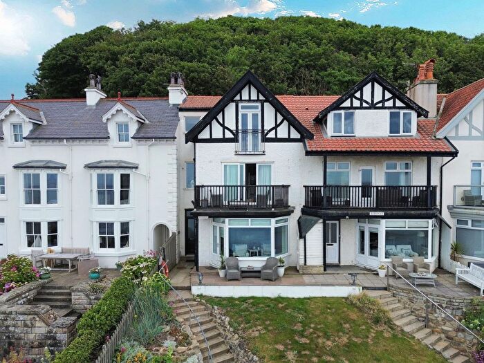 2 Bedroom Flat For Sale In Apartment, Peacehaven, Sandsend, YO21