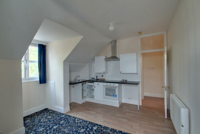 1 Bedroom Flat To Rent In North Avenue, Leicester, LE2