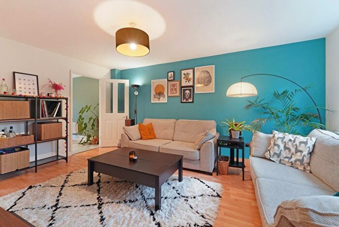 3 Bedroom Terraced House For Sale In Iris Road, West Ewell, Epsom, KT19