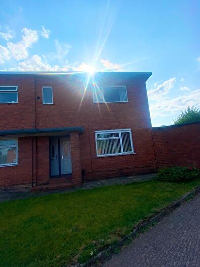 1 Bedroom Apartment To Rent In Green Close, Walton, Stone, Staffordshire, ST15
