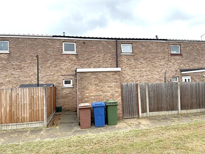 3 Bedroom Terraced House To Rent In Limeslade Close, Corringham, Essex, SS17