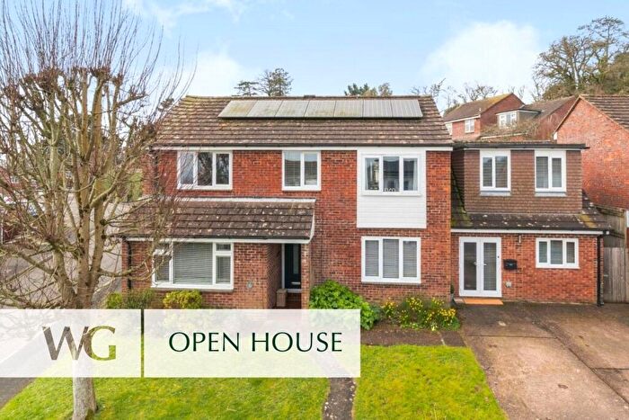 5 Bedroom Detached House For Sale In Pennsylvania, Exeter, EX4