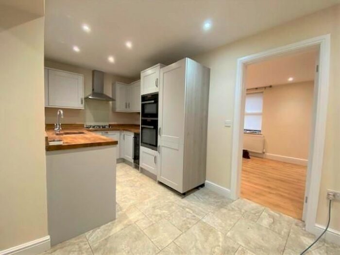 2 Bedroom Property To Rent In Cornstall Buildings, St. Leonards Street, Stamford, PE9