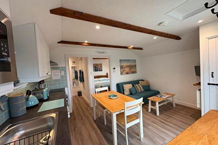1 Bedroom Property To Rent In Grove Hill, Mawnan Smith, Falmouth, TR11