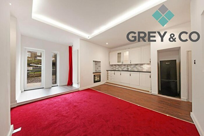 2 Bedroom Ground Maisonette To Rent In Dagmar Avenue Wembley, HA9