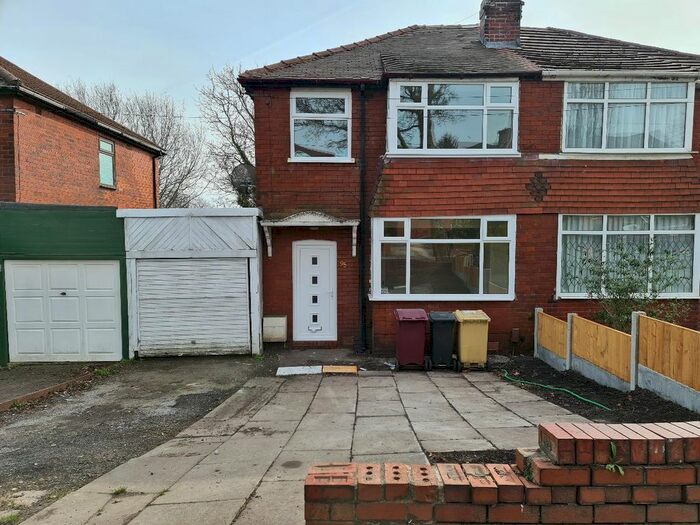 3 Bedroom Semi-Detached House To Rent In Highfield Road, Farnworth, Bolton, BL4