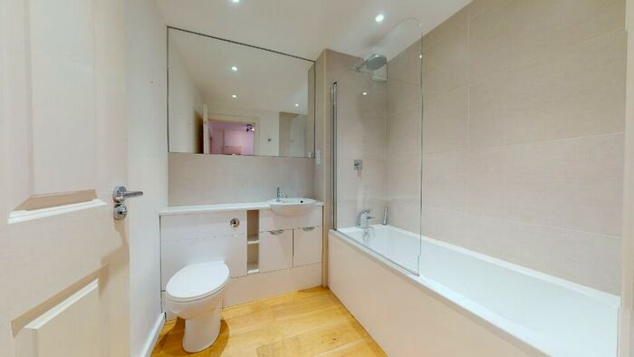 1 Bedroom Flat To Rent In Blackman Street, BN1