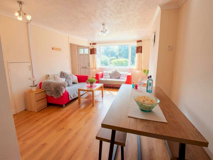 4 Bedroom Property To Rent In St Dunstans Close, Canterbury, Kent CT2