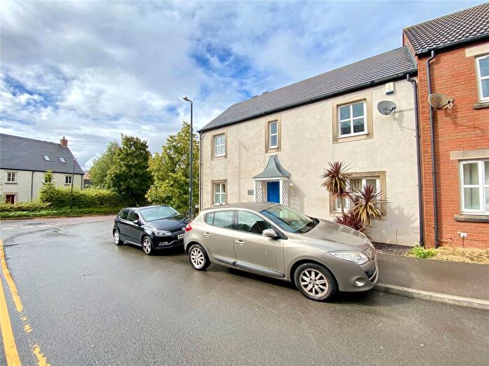 4 Bedroom Semi-Detached House To Rent In Kings Drive, Stoke Gifford, Bristol, BS34