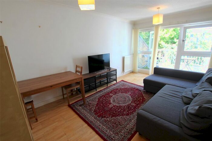 1 Bedroom Flat To Rent In Highbury Grove, London, N5