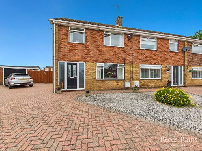 3 Bedroom Semi-Detached House For Sale In Damson Road, Thorngumbald, Hull, East Yorkshire, HU12