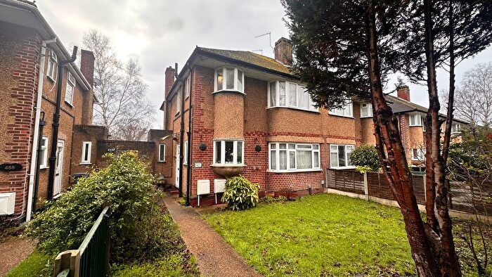 1 Bedroom Flat For Sale In Staines Road, Feltham, TW14