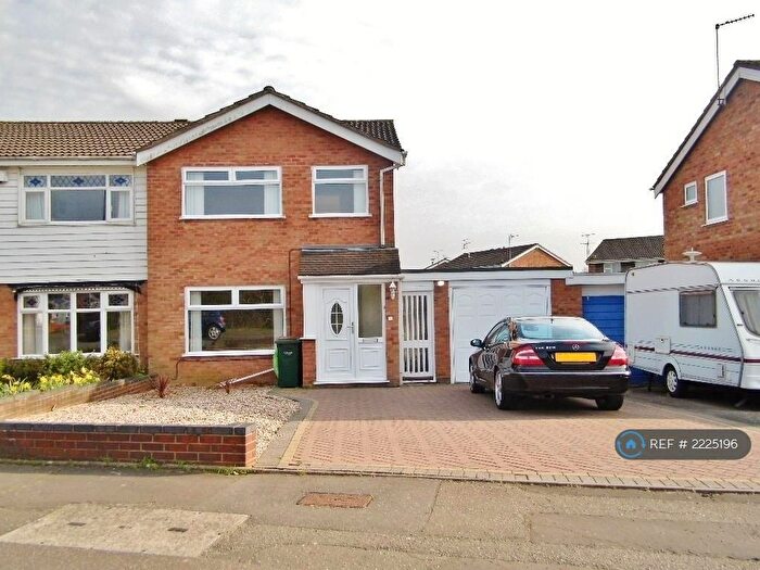 3 Bedroom Semi-Detached House To Rent In Garth Crescent, Binley, Coventry, CV3