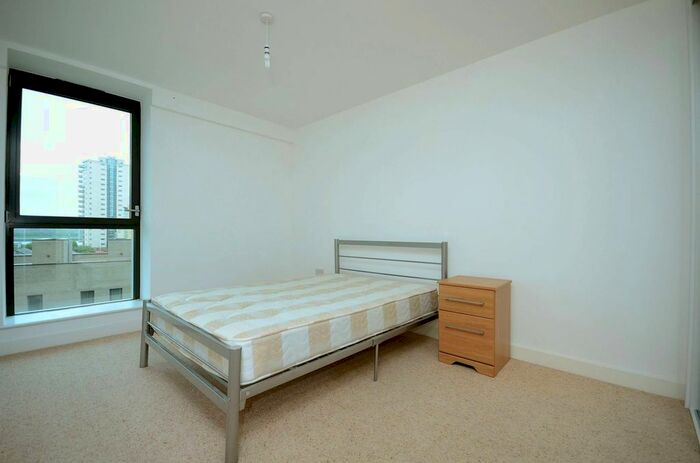 1 Bedroom Flat To Rent In Connaught Heights, Silvertown, London, E16