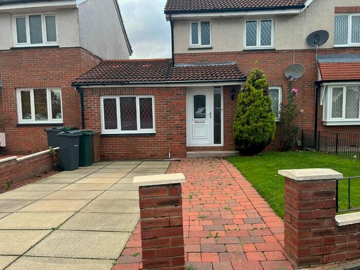 4 Bedroom Semi-Detached House To Rent In Blackchapel Close, Edinburgh, EH15