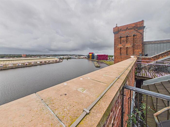 2 Bedroom Apartment To Rent In East Float Quay, Birkenhead, CH41