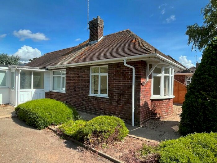 2 Bedroom Semi-Detached Bungalow For Sale In West Cobgate, Moulton, PE12
