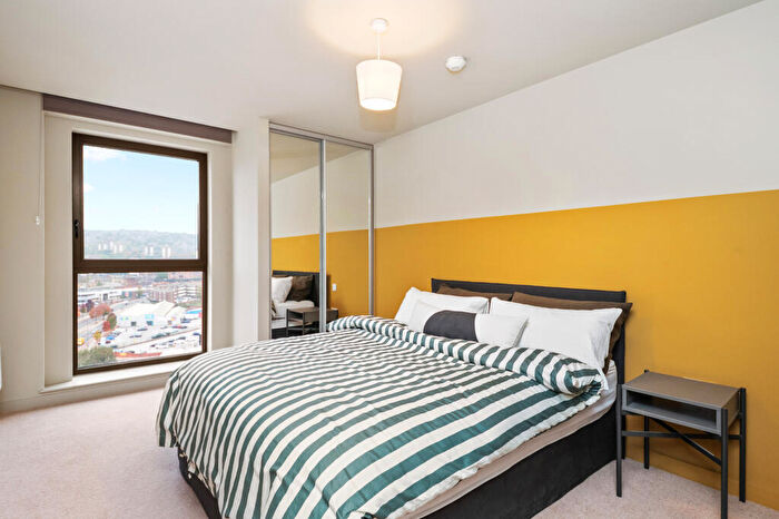 3 Bedroom Apartment To Rent In Apartment Haft Works, Soho Yard, Sheffield, S3