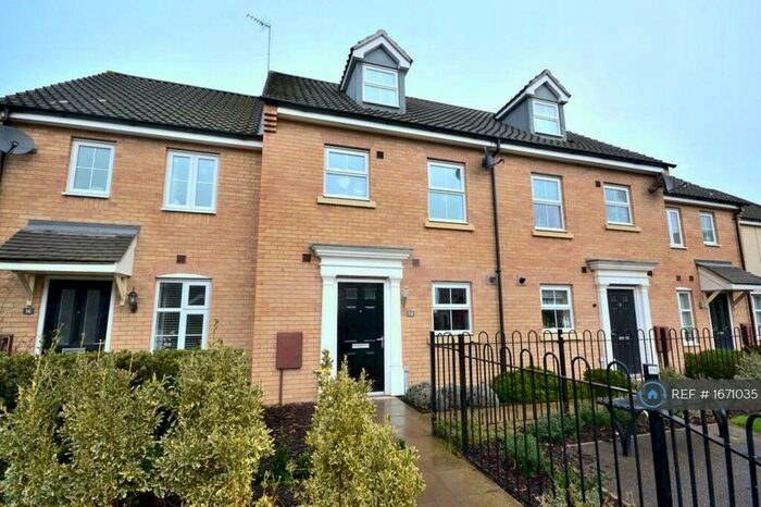 3 Bedroom Terraced House To Rent In Russell Close, King's Lynn, PE30