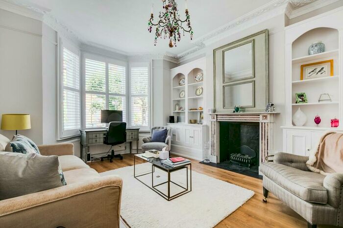 5 Bedroom Terraced House To Rent In Morella Road, SW12
