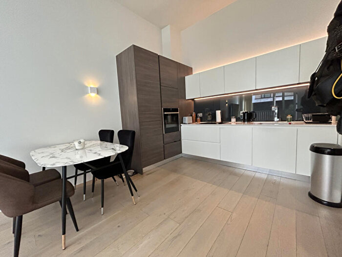 2 Bedroom Apartment For Sale In Kidbrooke Park Road, London, SE3