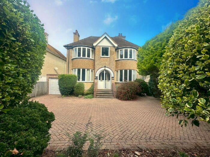 3 Bedroom Detached House To Rent In Twiss Avenue, Hythe, CT21