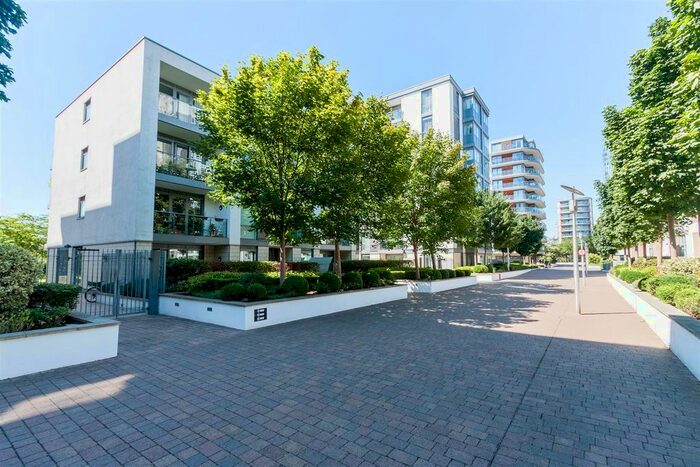 1 Bedroom Flat To Rent In Brentford Park House, Brentford, TW8