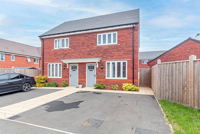 2 Bedroom Semi Detached House For Sale In Nimrod Drive, Lower Broadheath, Worcester, WR2