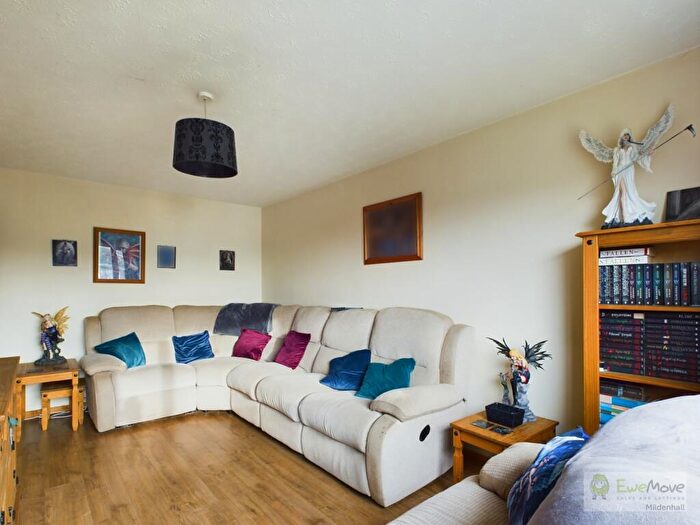2 Bedroom Semi-Detached Bungalow For Sale In North Road, Lakenheath, IP27