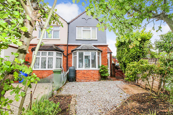 1 Bedroom Maisonette For Sale In Park Road, Farnborough, GU14
