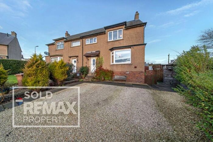 3 Bedroom Semi-detached House For Sale In Niddry View, Winchburgh, Broxburn, EH52