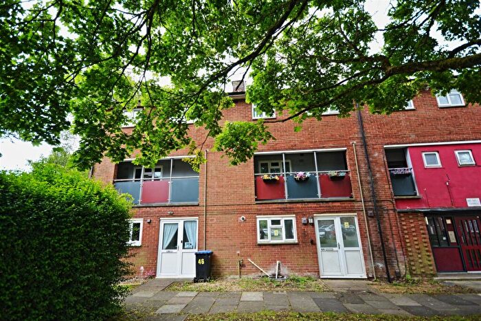 3 Bedroom Flat To Rent In Grange Road, Eastfield, NN3