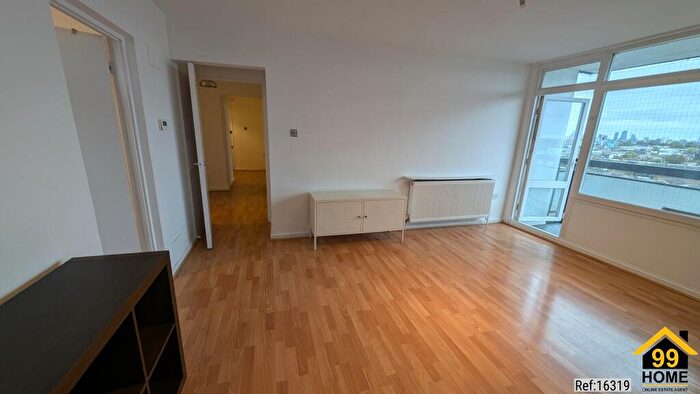 2 Bedroom Flat To Rent In Landmark Heights, London, E5