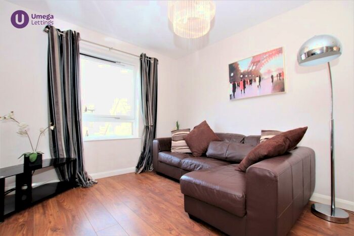 1 Bedroom Flat To Rent In The Paddockholm, Corstorphine, Edinburgh, EH12