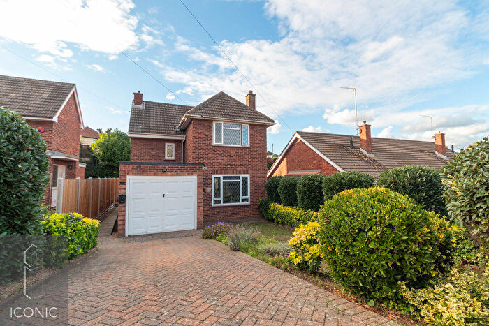 3 Bedroom Detached House For Sale In Lilian Close, Hellesdon, Norwich, NR6