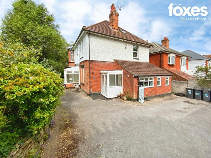 1 Bedroom Apartment For Sale In Charminster Road, Bournemouth, Dorset, BH8