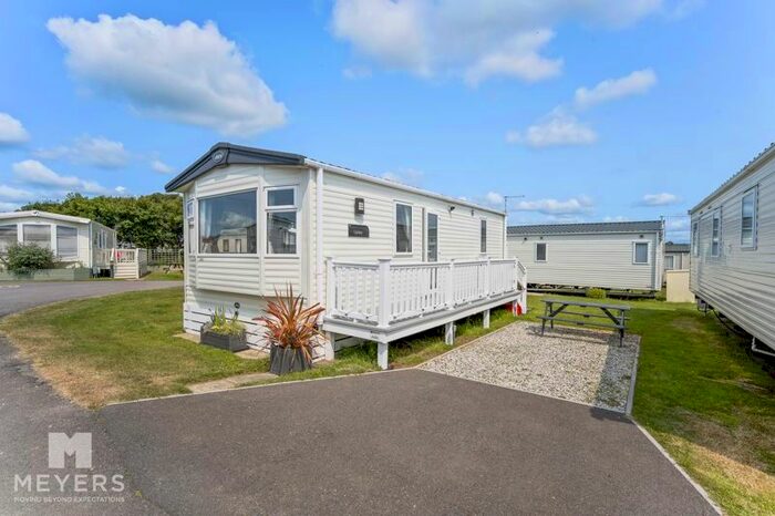 2 Bedroom Detached House For Sale In Durdle Door Holiday Park, West Lulworth, BH20